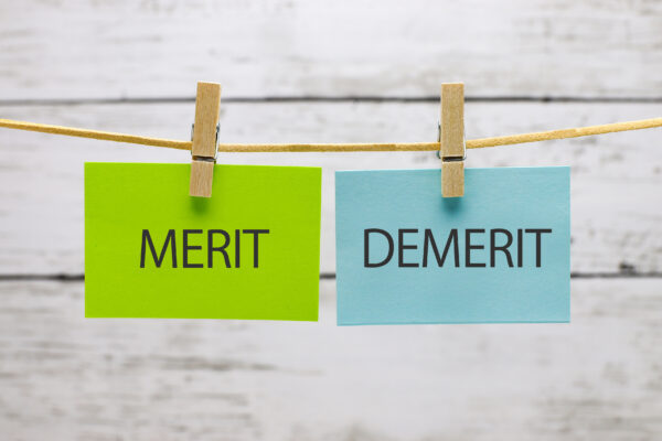 吊るされたMERITとDEMERITのメモ